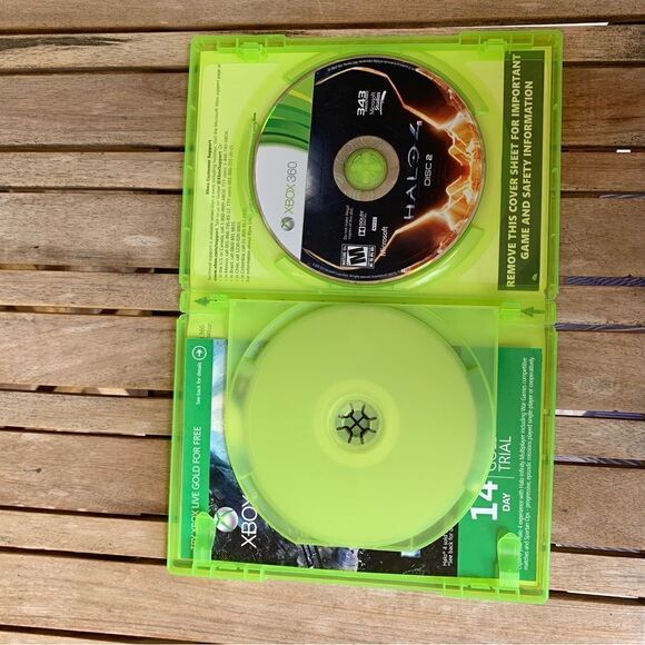 Halo 4 Xbox 360 Video Game - Picture 3 of 5